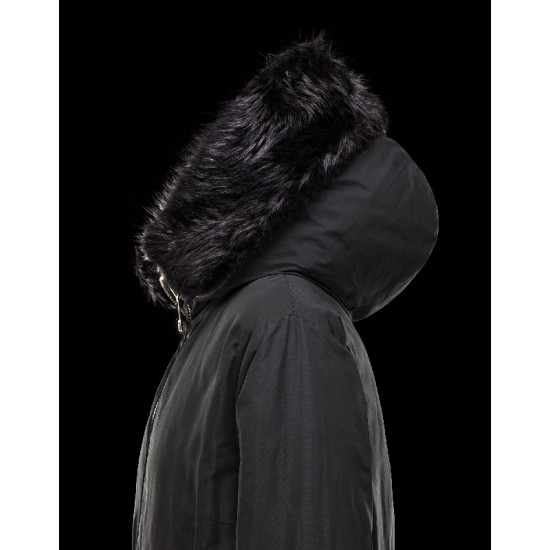 Moncler BASSIAS Detachable Turtleneck Fur Collar Svart Dunjakke Polyester/Beaver Dame 41466460TP