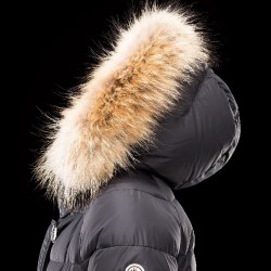 Moncler GENE Turtleneck Fur-Trimmed Hood Svart Vinterjakke Nylon/Polyamide/Racoon Dame 41456957UM